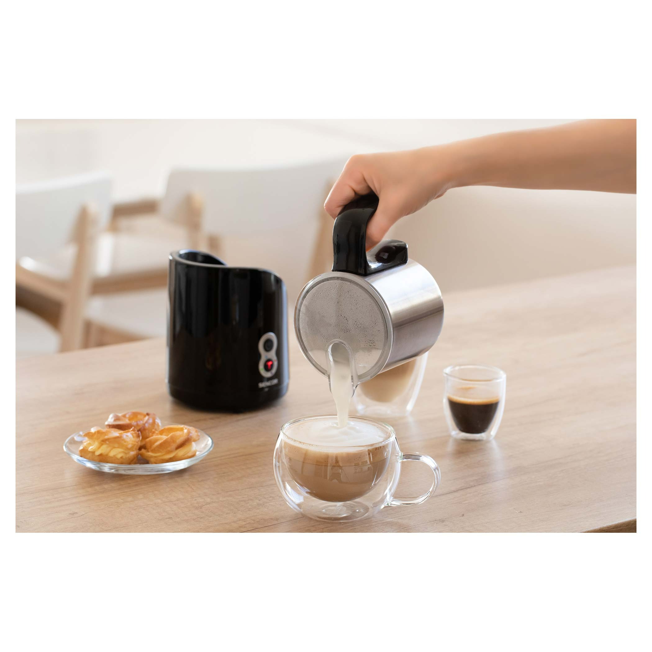 Spieniacz i podgrzewacz do mleka Sencor SMF 4000BK - obrazek 6